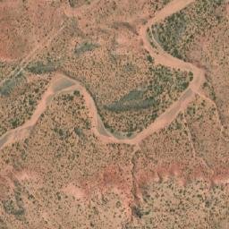 Satellite imagery of Loma del Barril, AR