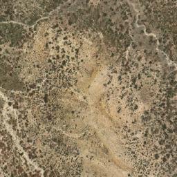 Satellite imagery of Cerro La Media Luna, AR