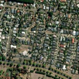 Satellite imagery of Magnet Hill, AU