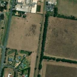 Satellite imagery of Picnic Hill, AU