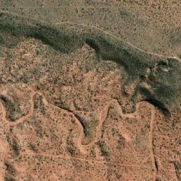 Satellite imagery of Loma del Medio, AR