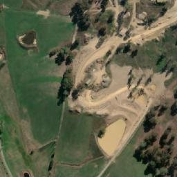 Satellite imagery of School House Ridge, AU