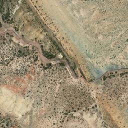 Satellite imagery of Cerro León, AR