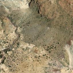 Satellite imagery of Cerro León, AR