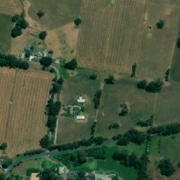 Satellite imagery of Camp Hill, AU