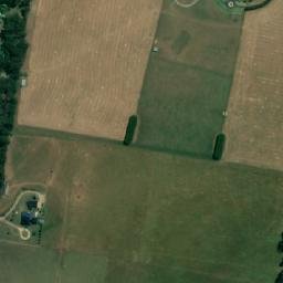 Satellite imagery of Camp Hill, AU