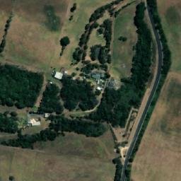 Satellite imagery of Picnic Hill, AU