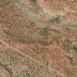 Satellite imagery of Barda Blanca, AR