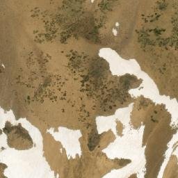 Satellite imagery of Cerro Tralihue, AR