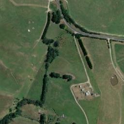 Satellite imagery of Slades Hill, AU
