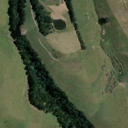 Satellite imagery of Slades Hill, AU