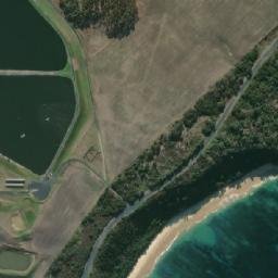 Satellite imagery of Eagles Nest, AU