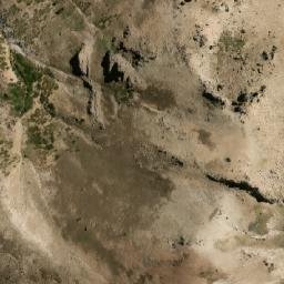 Satellite imagery of Las Tres Hermanas, AR