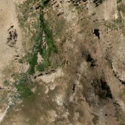 Satellite imagery of Las Tres Hermanas, AR