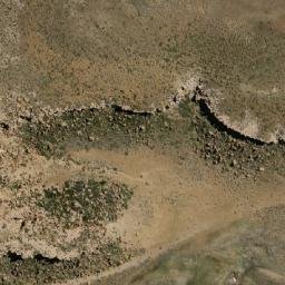 Satellite imagery of Cerro San Lorenzo, AR