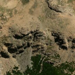 Satellite imagery of Paso del Chachil, AR