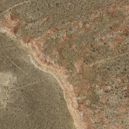 Satellite imagery of Cerro El Vagón, AR