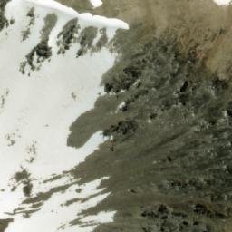 Satellite imagery of Cerro Currhué, AR