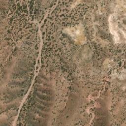 Satellite imagery of Lomas Bayas, AR