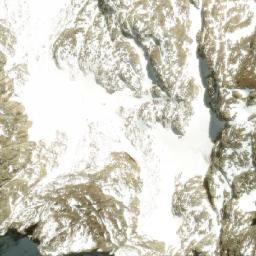 Satellite imagery of Cerro Queñi, AR