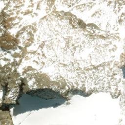 Satellite imagery of Cerro Queñi, AR