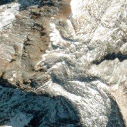 Satellite imagery of Portezuelo Crespo Poniente, AR