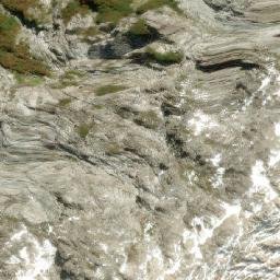 Satellite imagery of Portezuelo Crespo Poniente, AR