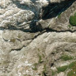 Satellite imagery of Portezuelo Crespo Poniente, AR