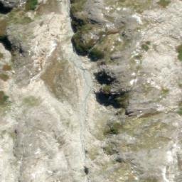 Satellite imagery of Portezuelo Cacho Norte, AR