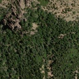 Satellite imagery of Cerro del Medio, AR