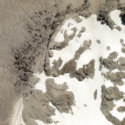 Satellite imagery of Cerro Inacayal, AR