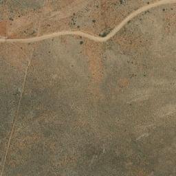 Satellite imagery of Loma Carhué, AR