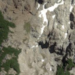 Satellite imagery of Cerro Cota Mil Setecientos, AR