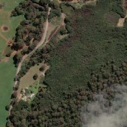 Satellite imagery of Mundays Hill, AU