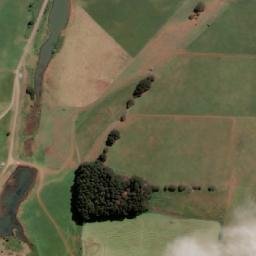 Satellite imagery of Crisps Hill, AU