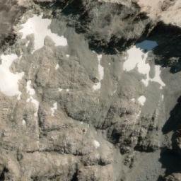 Satellite imagery of Cerro Tres Reyes, AR