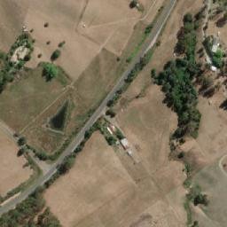 Satellite imagery of Blades Hill, AU