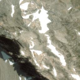 Satellite imagery of Cerro Pirámide, AR