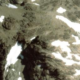 Satellite imagery of Cerro Nacimiento del Azul, AR
