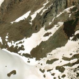 Satellite imagery of Cerro Pilquí, AR