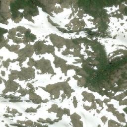 Satellite imagery of Cerro Plataforma, AR