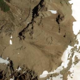 Satellite imagery of Cerro La Momia, AR