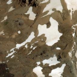 Satellite imagery of Cerro La Momia, AR