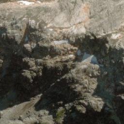 Satellite imagery of Cerro Pirámide, CL