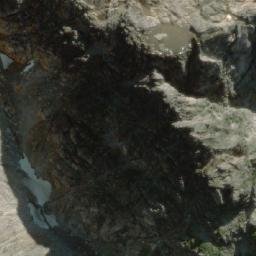 Satellite imagery of Cerro Pirámide, CL
