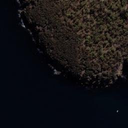 Satellite imagery of Carlton Bluff, AU