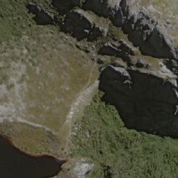 Satellite imagery of Geeves Bluff, AU