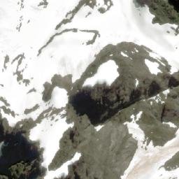 Satellite imagery of Cerro del Medio, CL