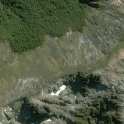 Satellite imagery of Cumbre Media Luna, CL