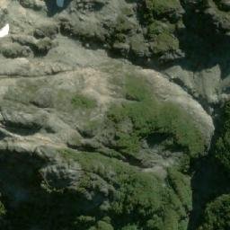 Satellite imagery of Cumbre Media Luna, CL